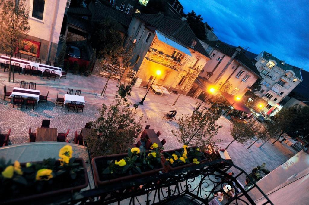 Sani Suteren Apartment Skopje Exterior foto